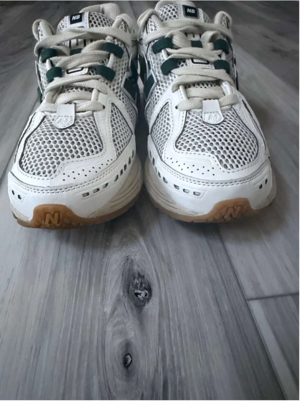 New Balance 1906R M1906RQ White Green Men 8 Women 9.5 Y2K Sneakers